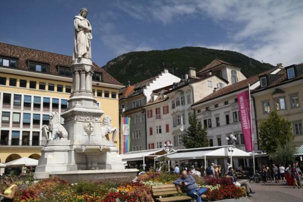 Delai Apartment Bolzano Bagian luar foto